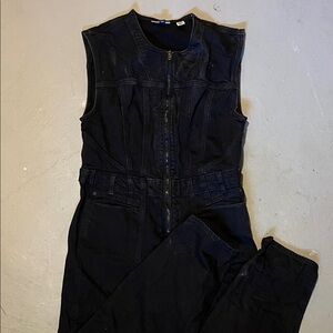 Black Sleeveless Jumpsuit